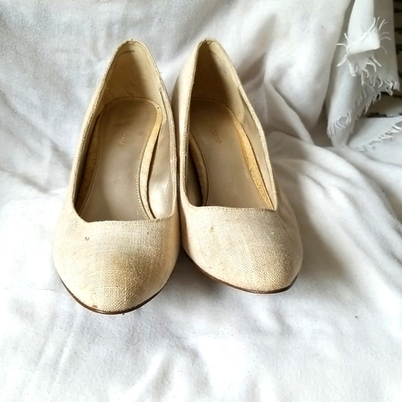 Liz Claiborne high heeled shoes - Picture 3 of 4